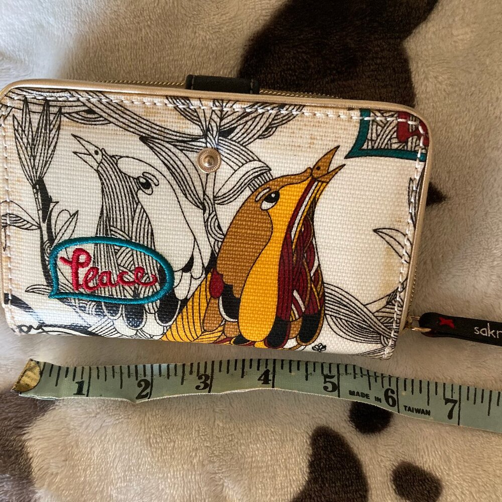 SakRoots Wristlet